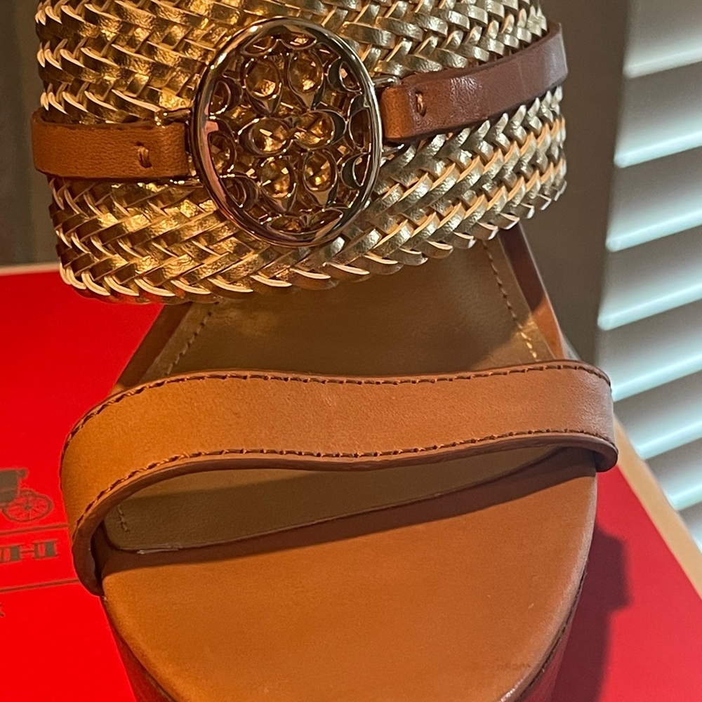 Coach Beatriz mat calf sandals size 8Ginger/gold - Picture 2 of 13